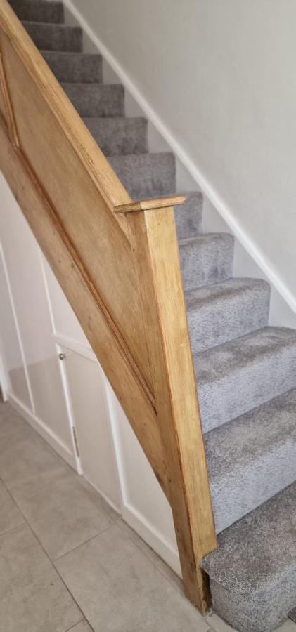 Shm Stays Leicester. Newly Renovated!! 15 Min Drive From City Centre, University. 9 Min Drive To Leicester City Stadium, 5 Min Drive To M1 & M69. 2 Min Walk To Bus Stop. Exterior foto