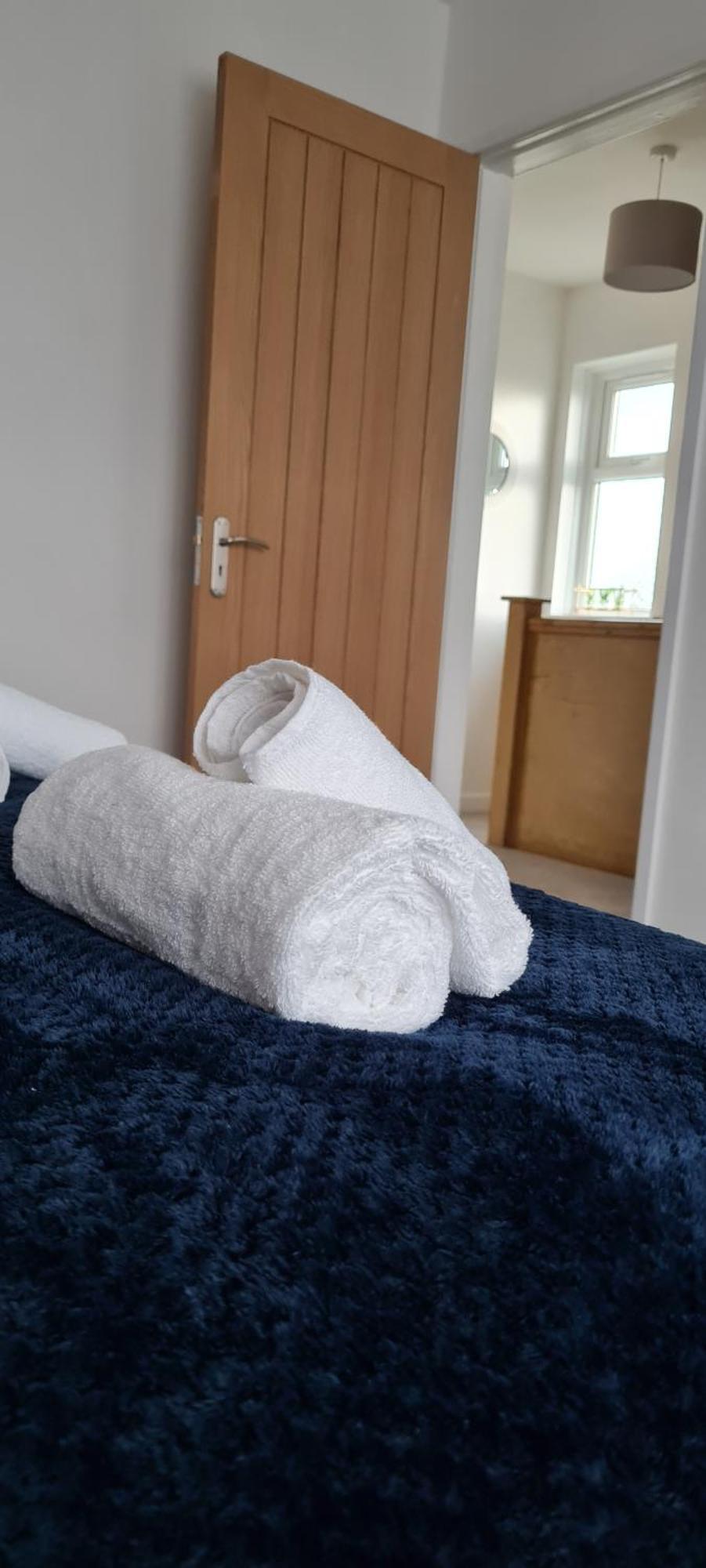 Shm Stays Leicester. Newly Renovated!! 15 Min Drive From City Centre, University. 9 Min Drive To Leicester City Stadium, 5 Min Drive To M1 & M69. 2 Min Walk To Bus Stop. Exterior foto